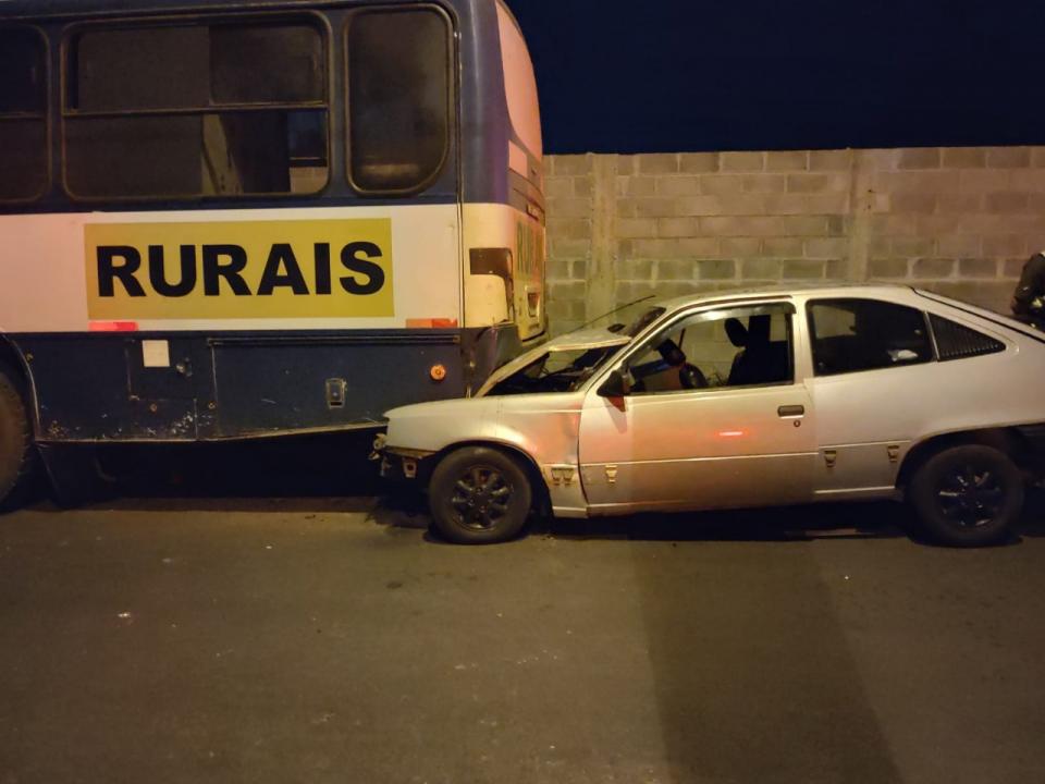 Foto 2 de 5 — Acidente: Mal súbito pode ter provocado a morte de motorista em Américo Brasiliense